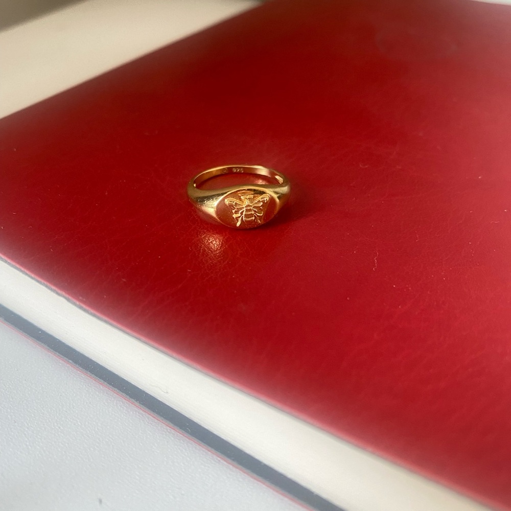 Mejuri pinky ring